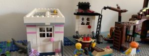 Read more about the article My Lego Houseboat MOC: A New Year’s Resolution Completed!
