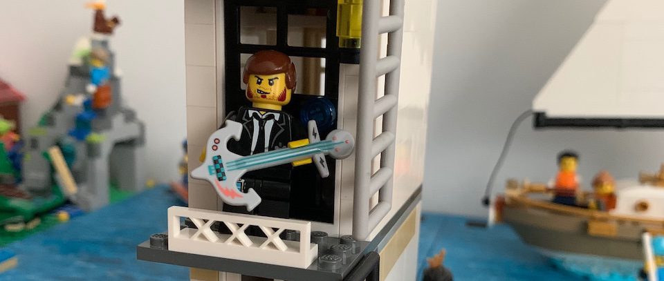 Read more about the article A Renovation for the Pirate Houseboat