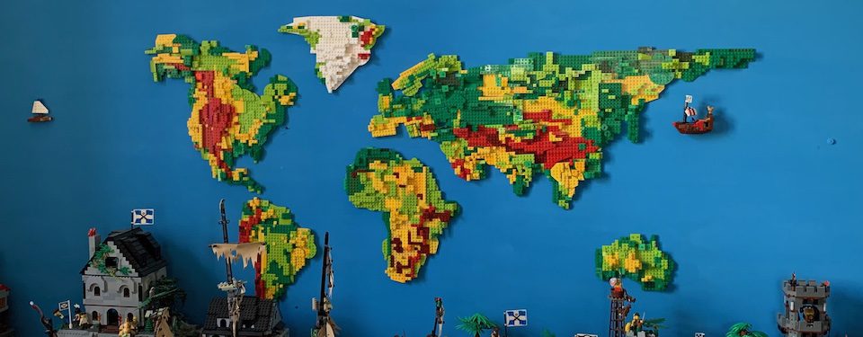 Read more about the article A Young Lego Builder Shows His Work